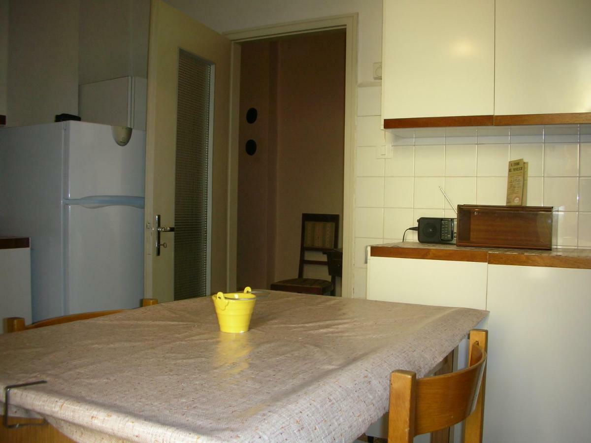 Nice Apartments In Downtown Bologna Ngoại thất bức ảnh