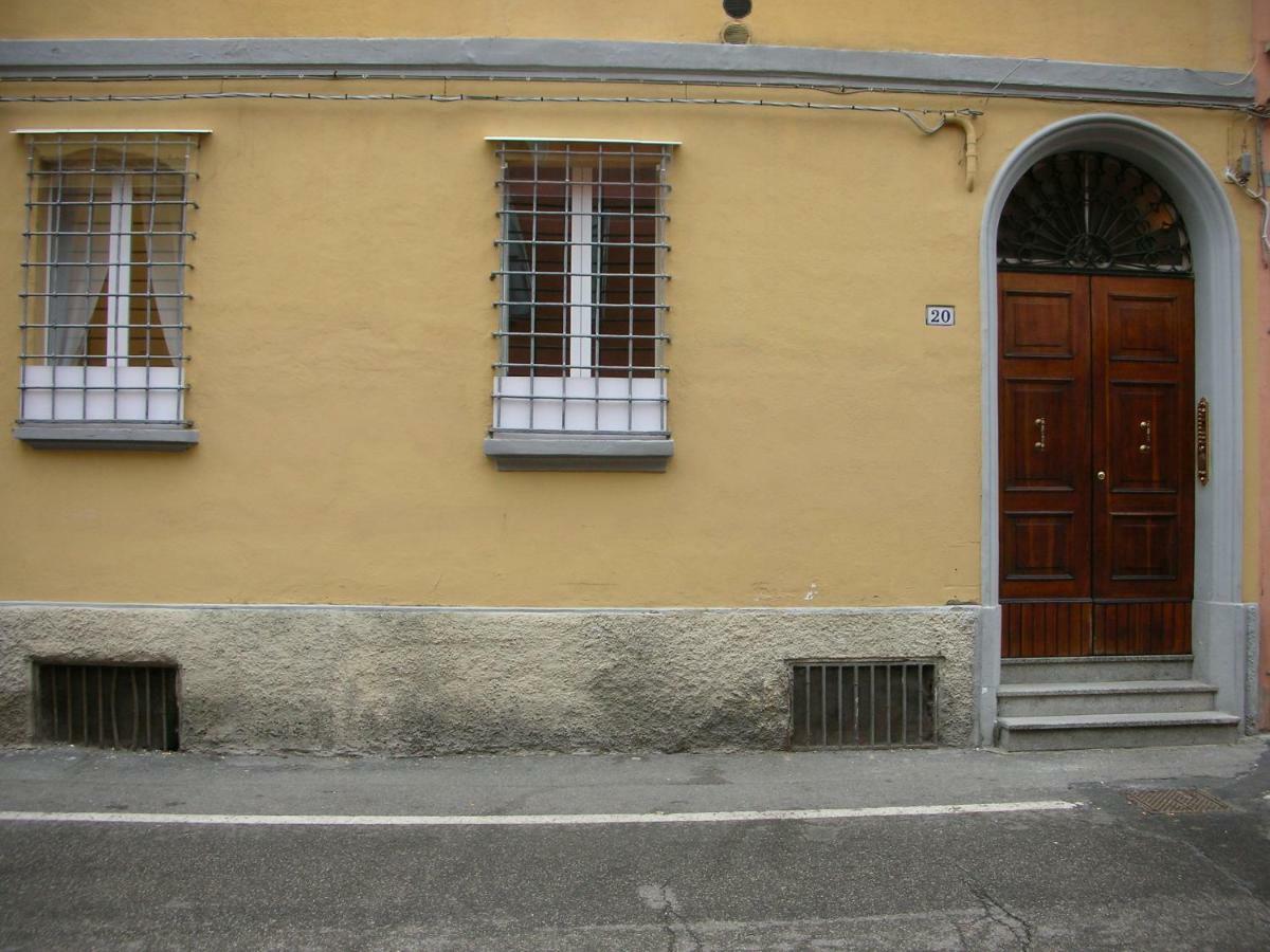 Nice Apartments In Downtown Bologna Ngoại thất bức ảnh
