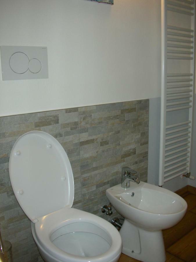 Nice Apartments In Downtown Bologna Ngoại thất bức ảnh