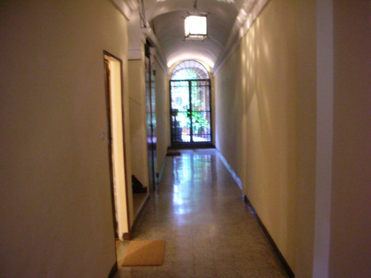 Nice Apartments In Downtown Bologna Ngoại thất bức ảnh