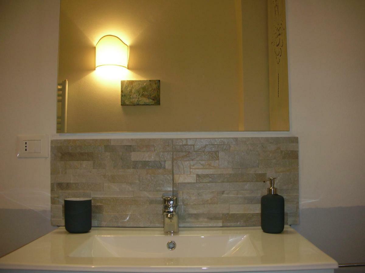 Nice Apartments In Downtown Bologna Ngoại thất bức ảnh
