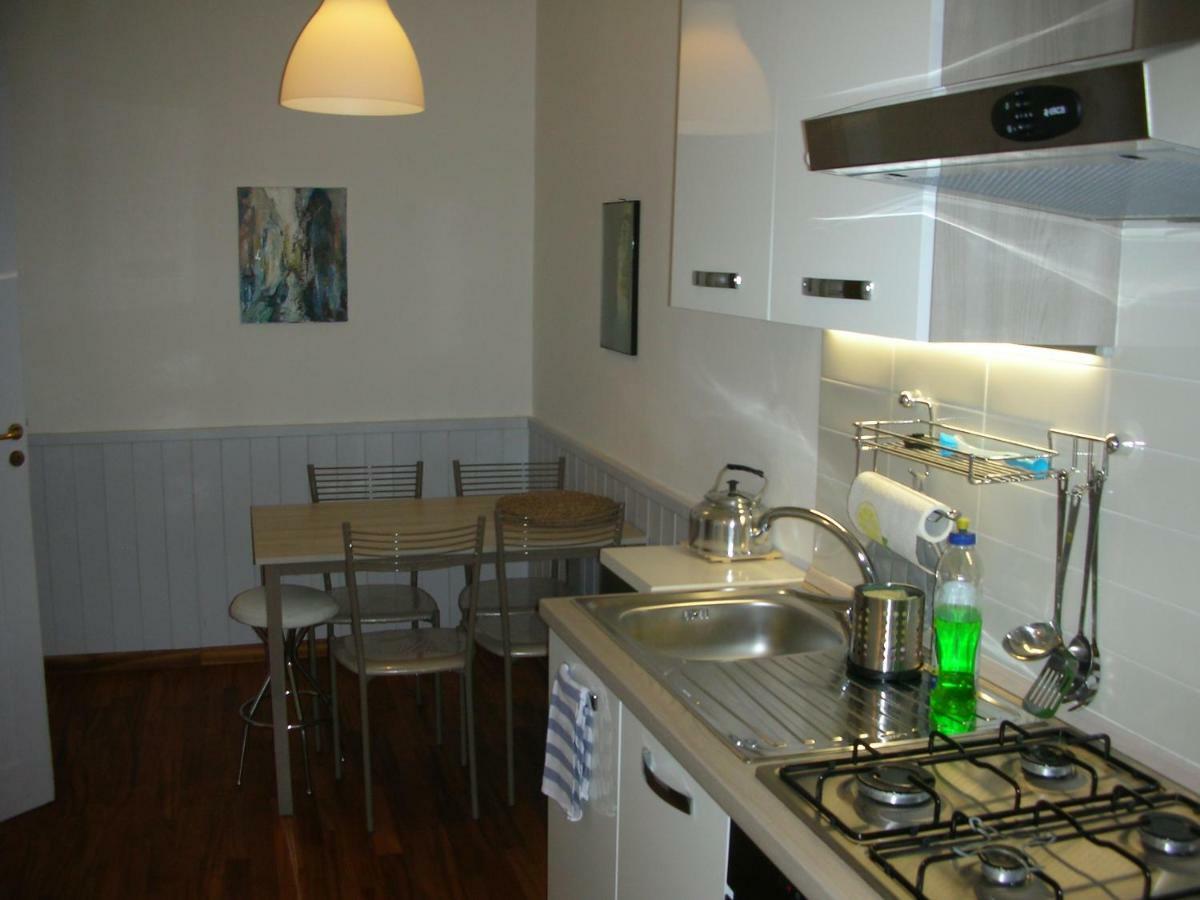 Nice Apartments In Downtown Bologna Ngoại thất bức ảnh