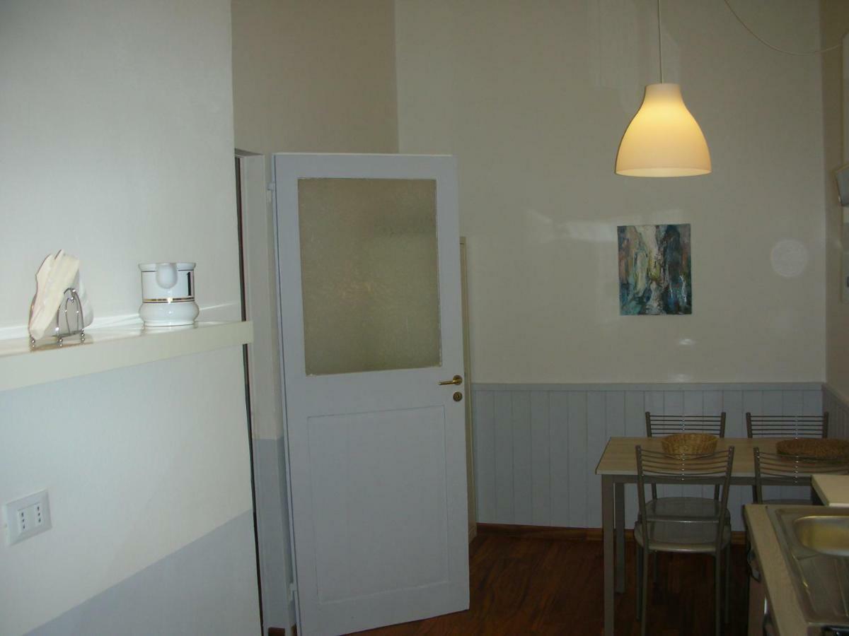 Nice Apartments In Downtown Bologna Ngoại thất bức ảnh