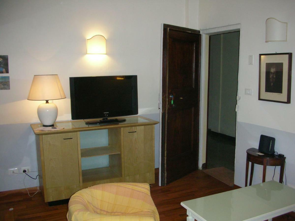 Nice Apartments In Downtown Bologna Ngoại thất bức ảnh