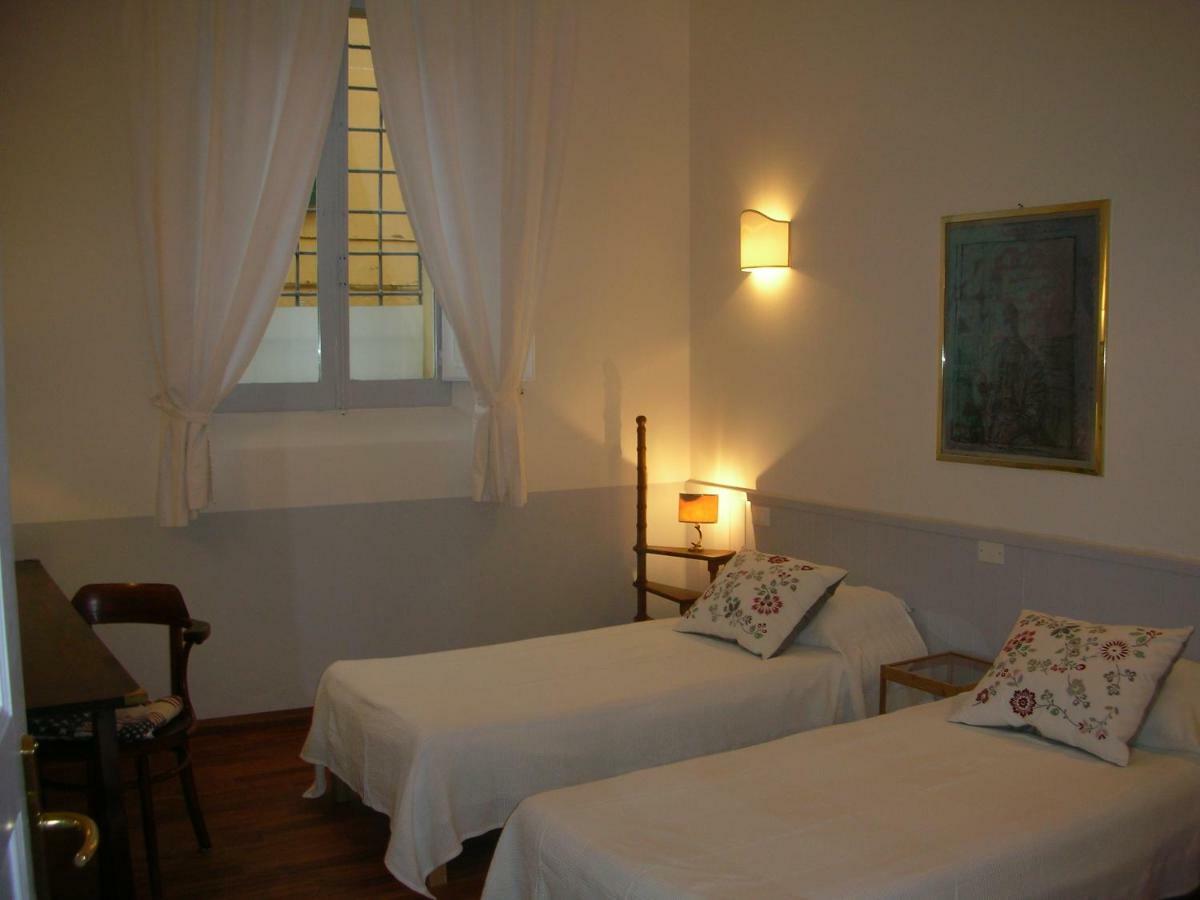 Nice Apartments In Downtown Bologna Ngoại thất bức ảnh